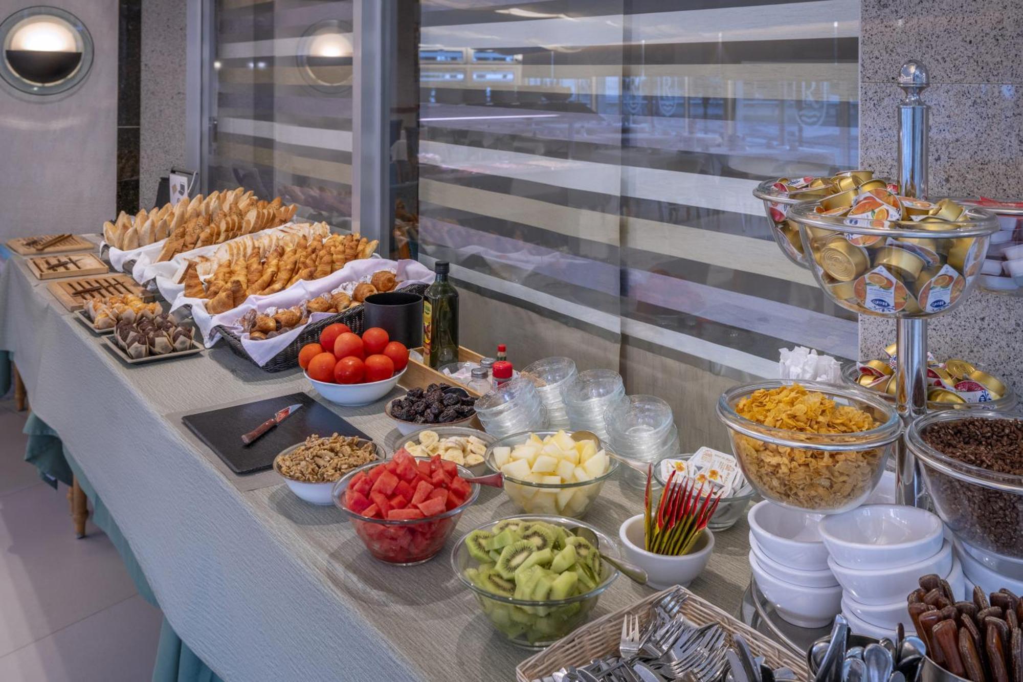 Hotel Rovira Cambrils Zewnętrze zdjęcie